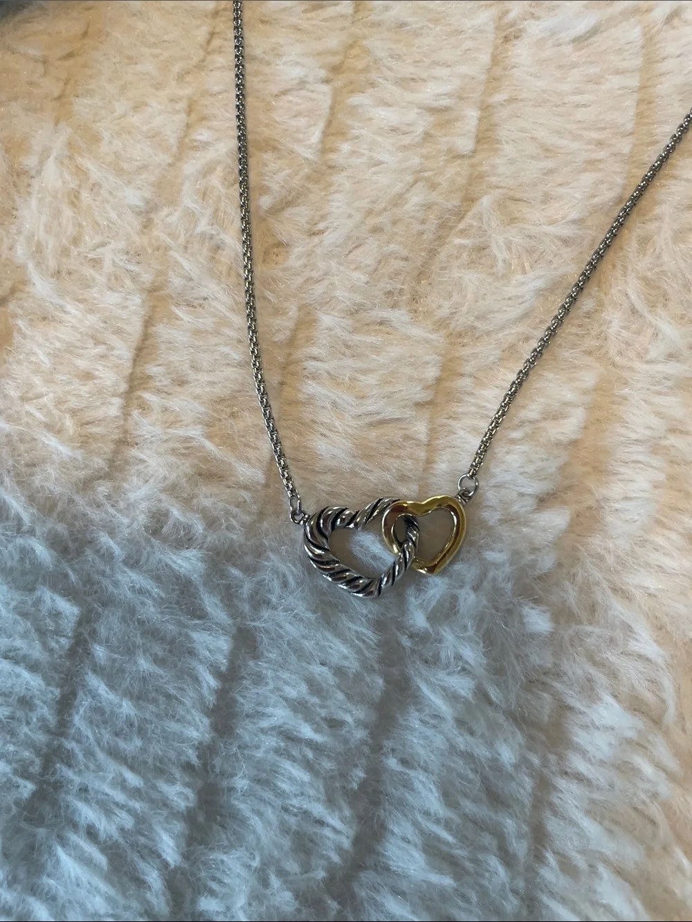 David Yurman Two Interlocking Heart Necklace in Silver and Gold - Picture 3 of 9